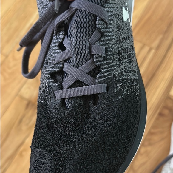 Under Armour Women's Black and Gray Athletic Shoes - Picture 11 of 16